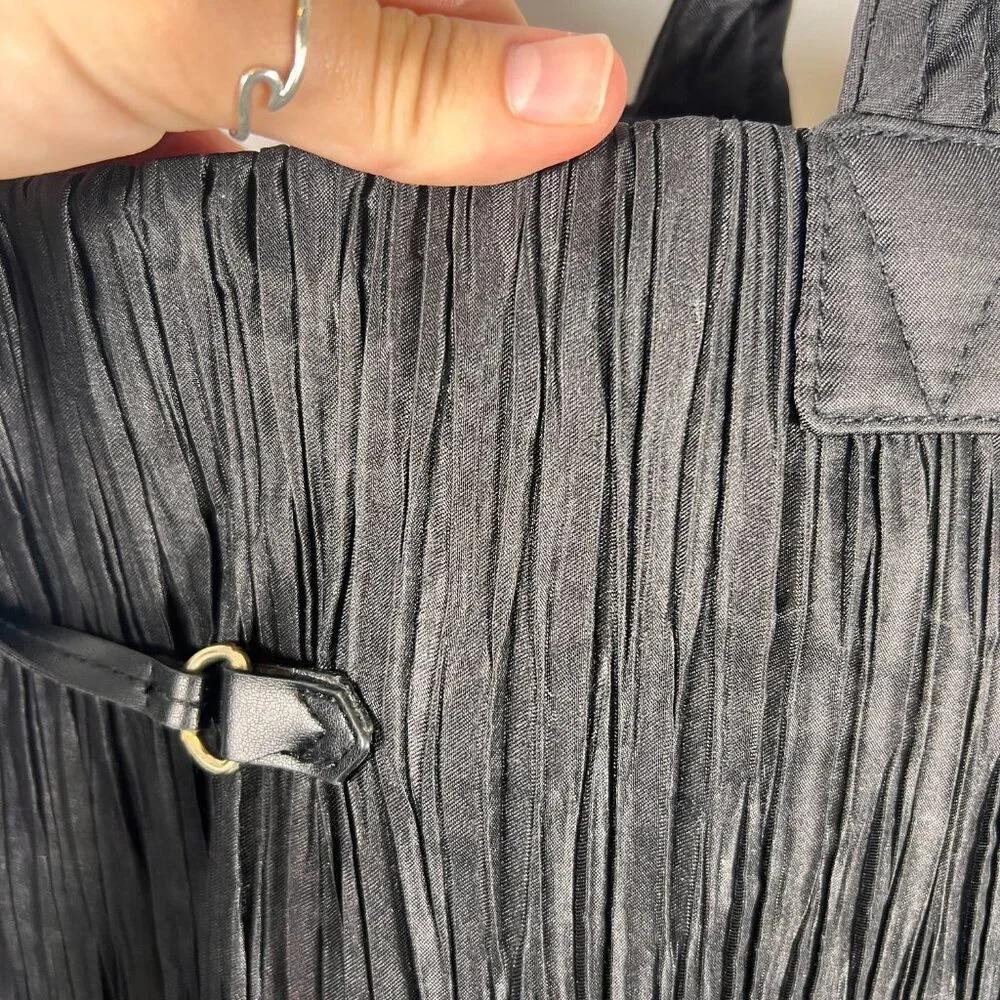 Victoria's Secret Womens Tote Bag Crinkle Nylon‎ Black Travel Vacation Weekend